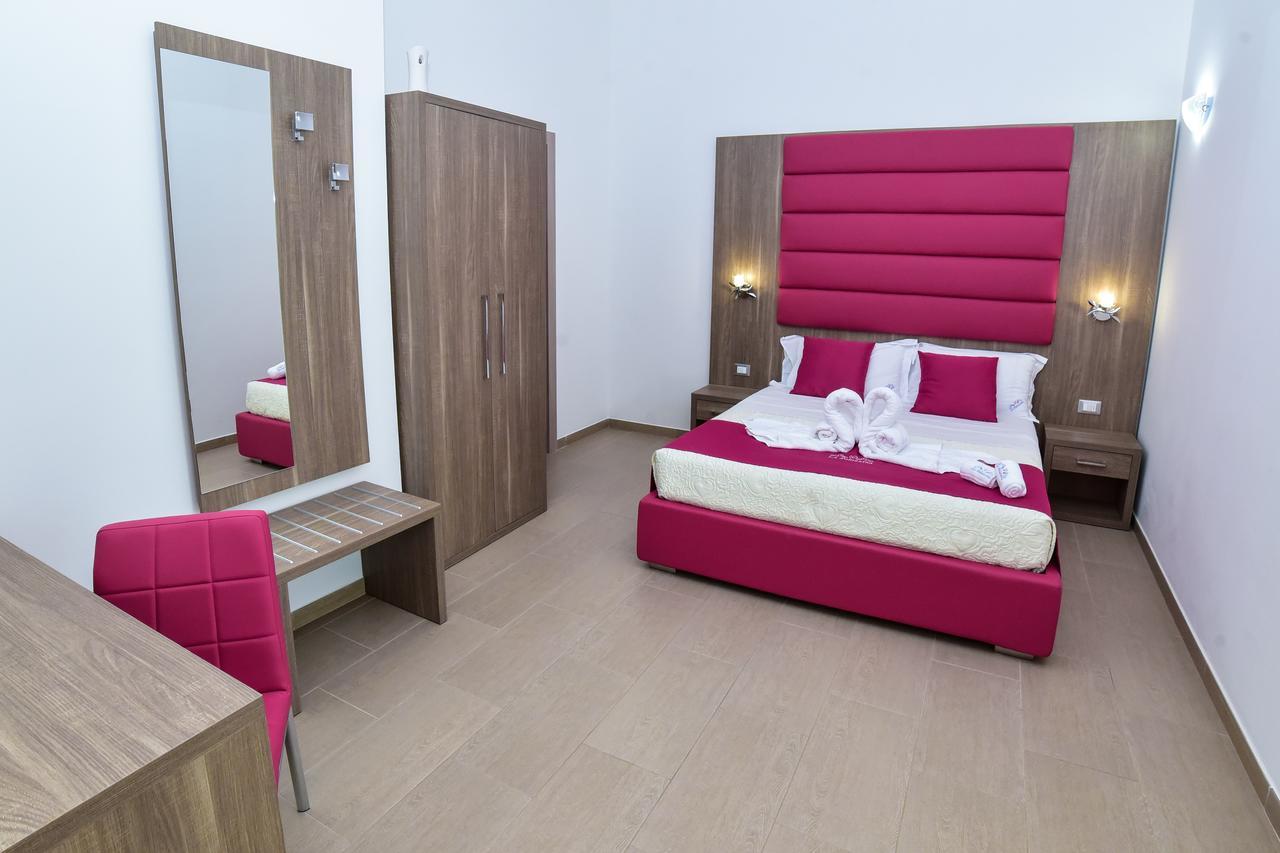 La Palazzina Bed & Breakfast Porto Cesareo Buitenkant foto