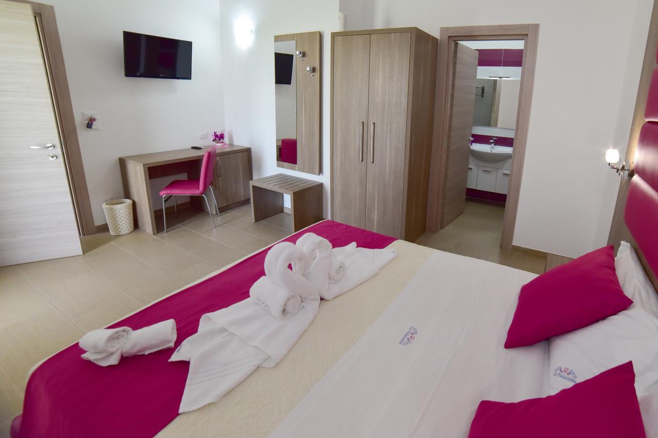 La Palazzina Bed & Breakfast Porto Cesareo Buitenkant foto